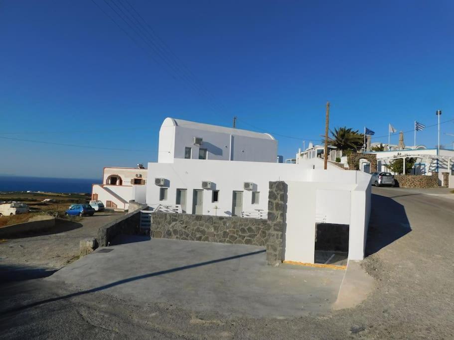 Fira Exo Katikies- Urban Fira Fira (Santorini) Exterior photo