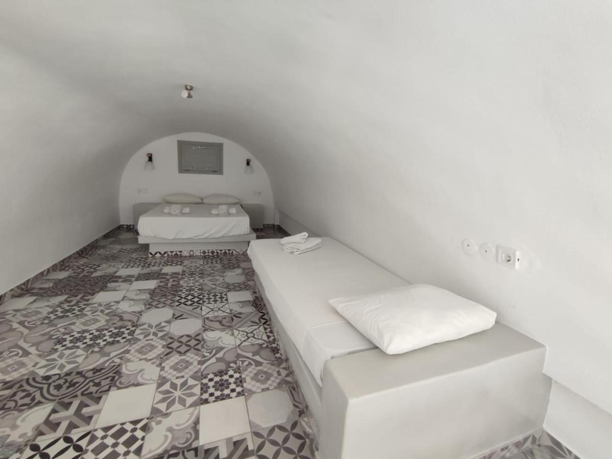 Fira Exo Katikies- Urban Fira Fira (Santorini) Exterior photo